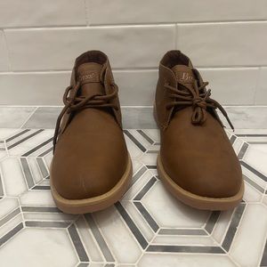 Only worn once- Mens GH Bass Shoe